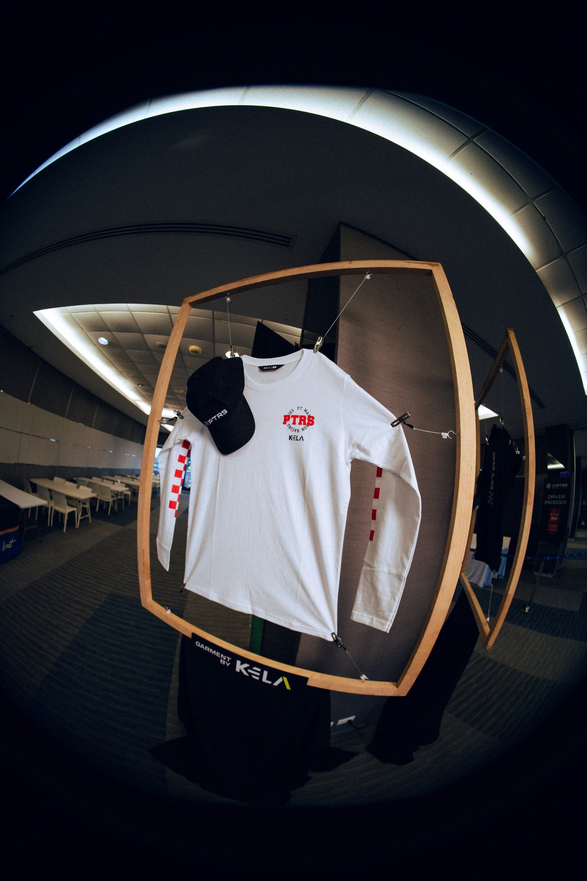 KELA x PTRS WHITE T-SHIRT LONG SLEEVE 2025 / เสื้อยืดแขนยาวสีขาวสกรีนลาย